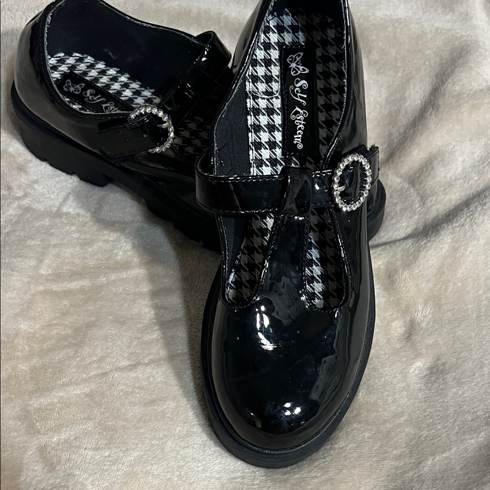 Black Patent Leather Mary Jane Shoes
